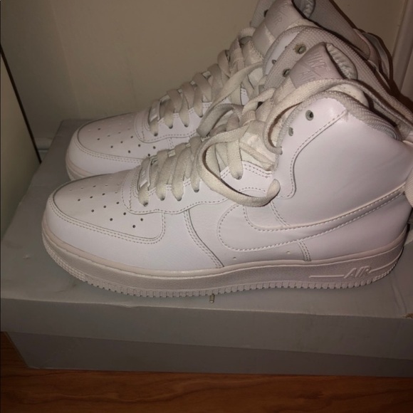 Air Force One’s - Picture 2 of 2